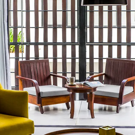 The Aviary Hotel