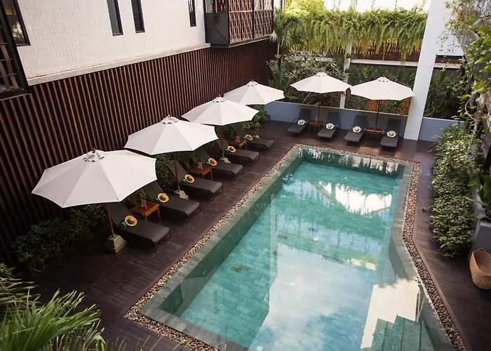 The Aviary Hotel