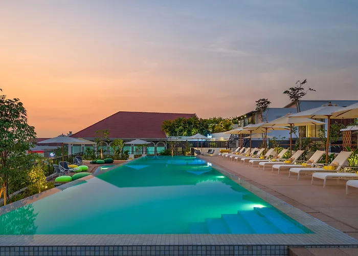 The Aviary Hotel 4*
