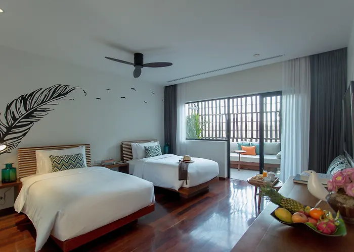 Hotel The Aviary 4*
