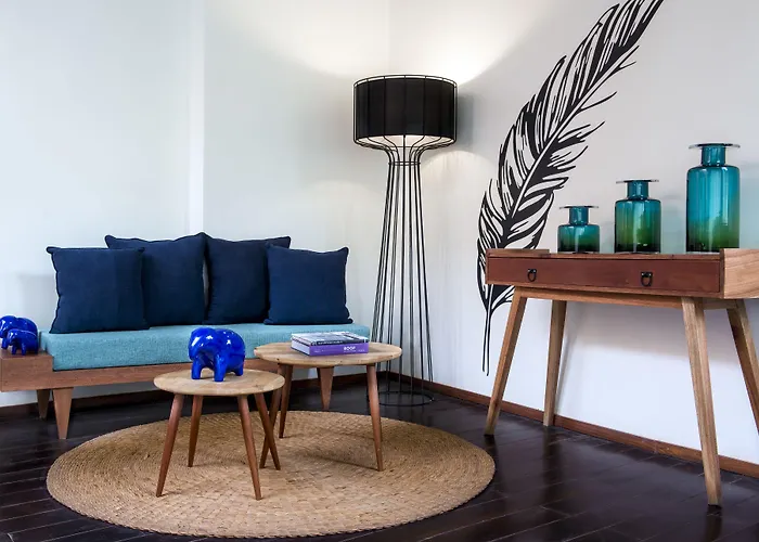 The Aviary Hotel 4*
