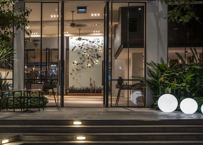 The Aviary Hotel