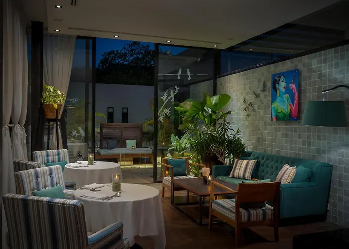 The Aviary Hotel