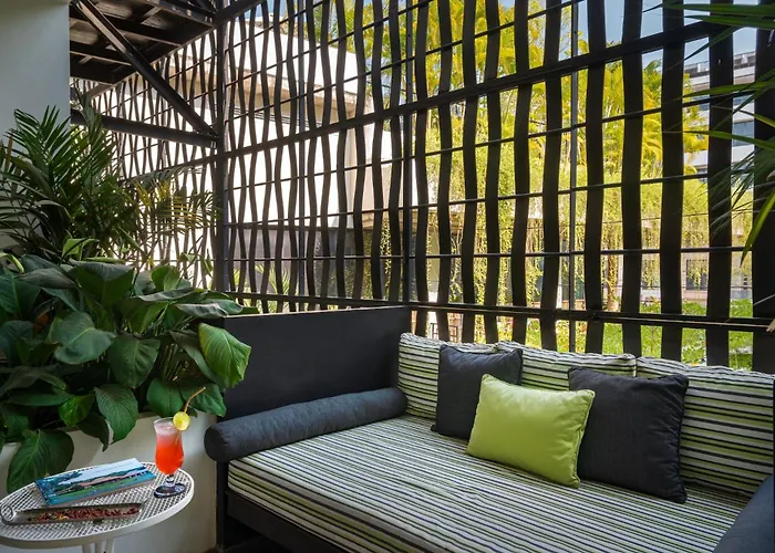 Hotel The Aviary