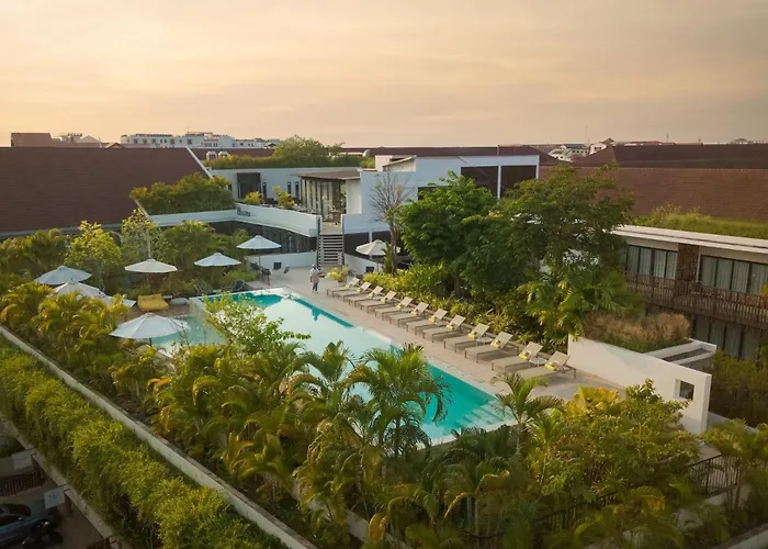 The Aviary Hotel