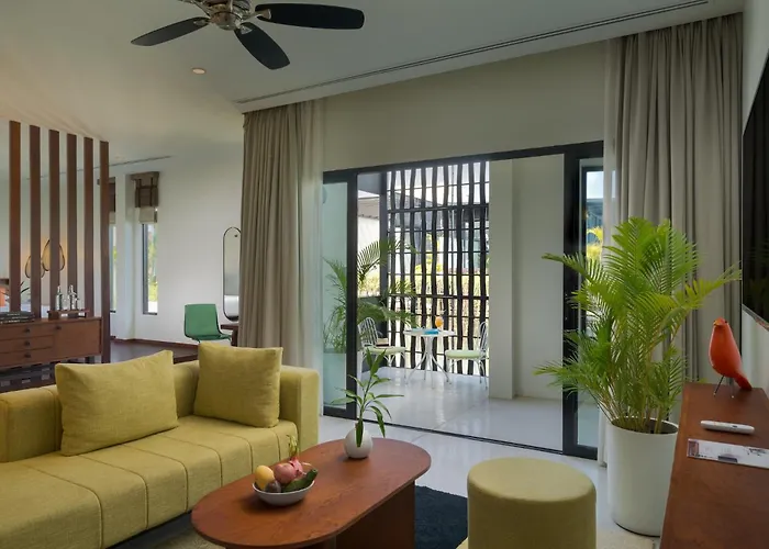Hotel The Aviary 4*